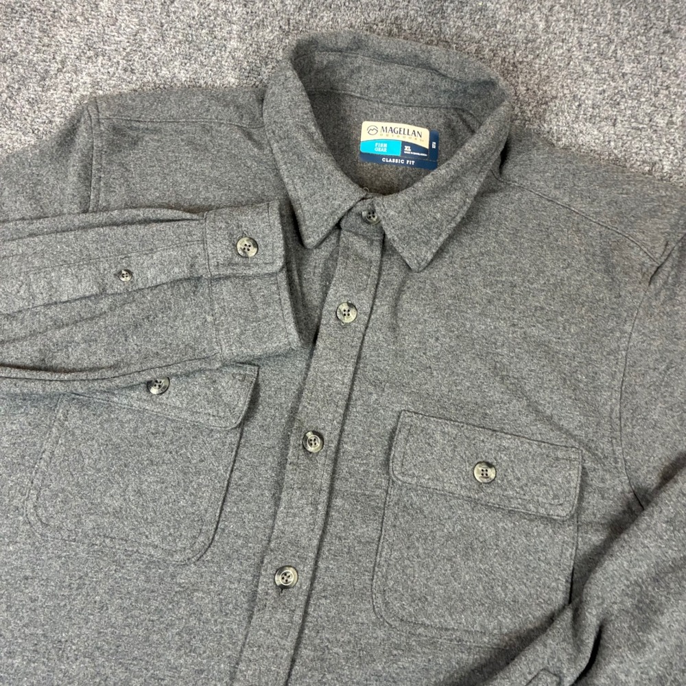 Magellan Outdoors Fish Gear Mens XL Gray Flex Classic Fit Button Down Shirt